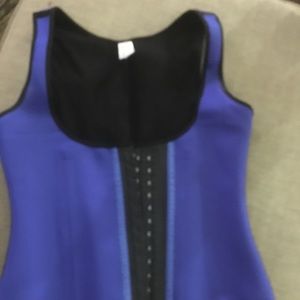 Ann Chery waist trainer size 42.
